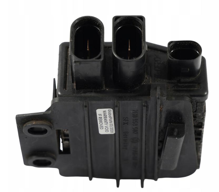 Volkswagen Transporter T5 2003-2015 hatchback 1.9 TDI diesel MT 62 kW 2008  Riadiaca jednotka ventilátora 3B0919506