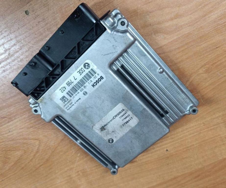 BMW 5 E60 2003-2010 combi 2.0 D diesel MT 120 kW 2007  Riadiaca jednotka motora 0281012190 7798422