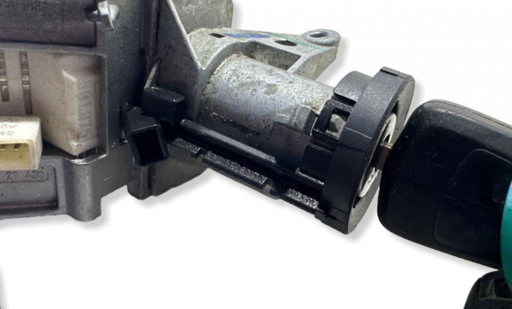 Opel Astra III 2004-2014 hatchback 1.4 16v petrol MT 66 kW 2006  Spínacia skrinka N0501882 2421430