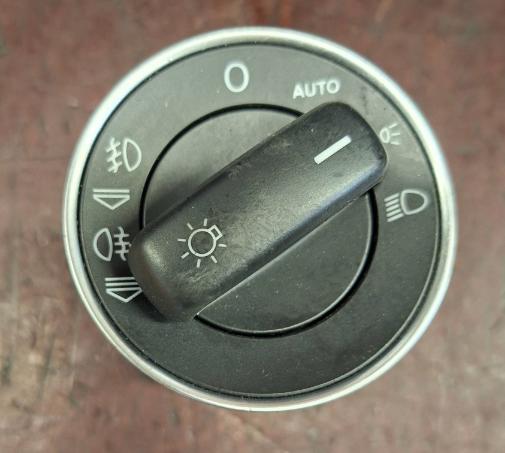 Audi A8 D3 2002-2009 sedan Prepínač svetiel 4E0941531G 04056123