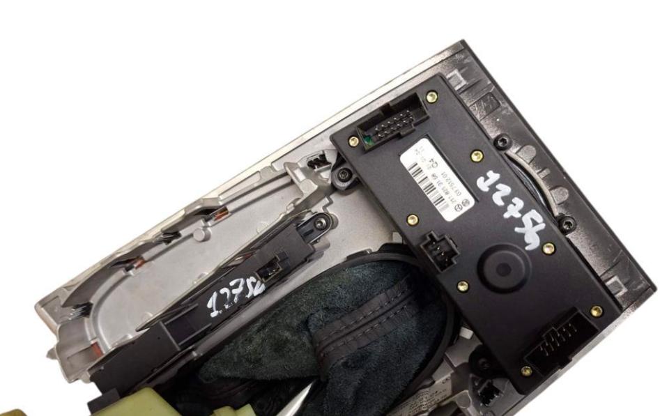 Mercedes E W211 2002-2009 sedan 4.0 CDI diesel AT 191 kW 2003  Rýchlostná páka (kulisa) A2112673724