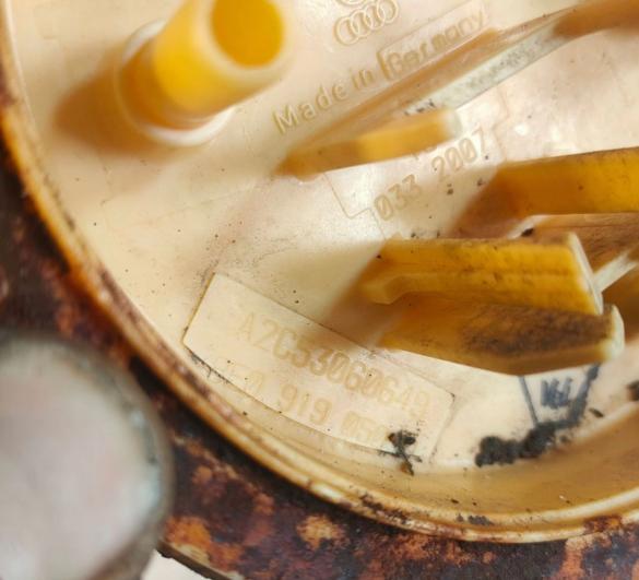 Audi A4 B7 2004-2008 combi 3.0 TDI diesel AT 171 kW 2006  Palivové čerpadlo 8E0919050Q