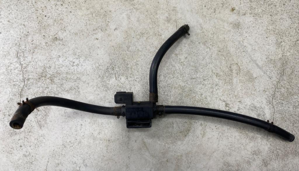 Ford C-Max II 2010-2019 hatchback 1.6  petrol MT 110 kW 2012  Podtlakový ventil 70316304