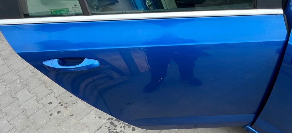 Skoda Octavia III 2013- combi 1.2 TSI petrol 77 kW 2014  Dvere