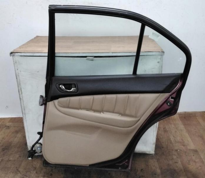 Mitsubishi Galant VIII 1993-2003 sedan  1997  Dvere zadné pravé