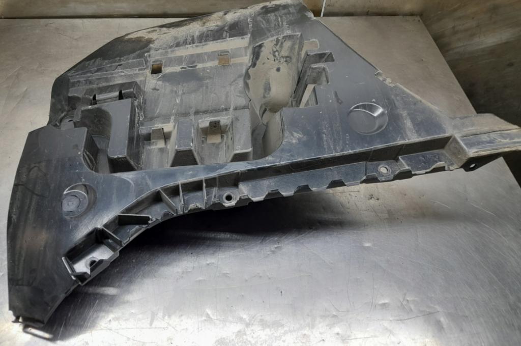 BMW 5 F10 2010-2017 Úchyt (držiak) zadného nárazníka ľavý 7331607