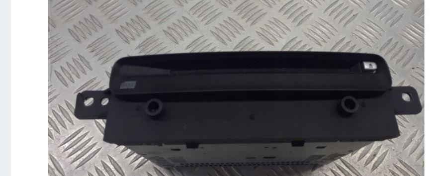 Nissan Primera P12 2001-2007 sedan 1.8 16v petrol MT 85 kW 2003  CD menič 28185-BA010