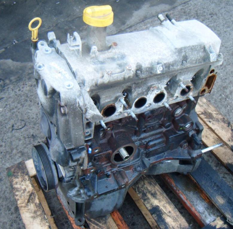Dacia Sandero I 2008-2012 hatchback 1.6 8v petrol MT 62 kW 2011  Motor benzín K7MA800