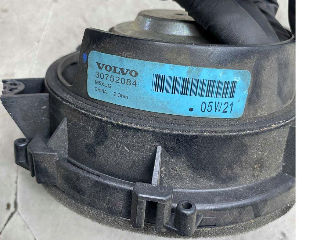 Volvo S40 II 2004-2012 sedan 2.0 D diesel 110 kW 2012  Reproduktor 30752084