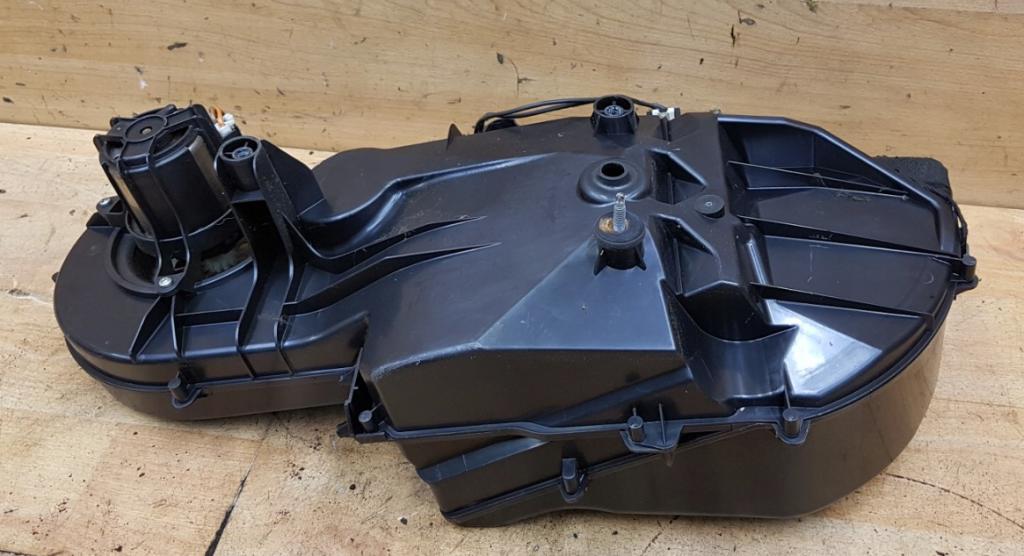 Ford Galaxy Mk3 2006-2015 hatchback 2.0 TDCI diesel MT 103 kW 2007  Ventilátor kúrenia 6G9118D283AK