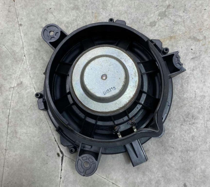 Volvo S40 II 2004-2012 sedan 2.0 D diesel 110 kW 2012  Reproduktor 30752084