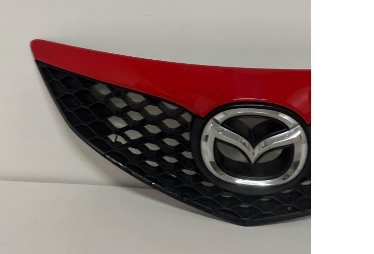 Mazda 3 I BK 2003-2009 hatchback 1.6 CITD diesel MT 80 kW 2005  Mriežka predná (maska chladiča) BR5S50711