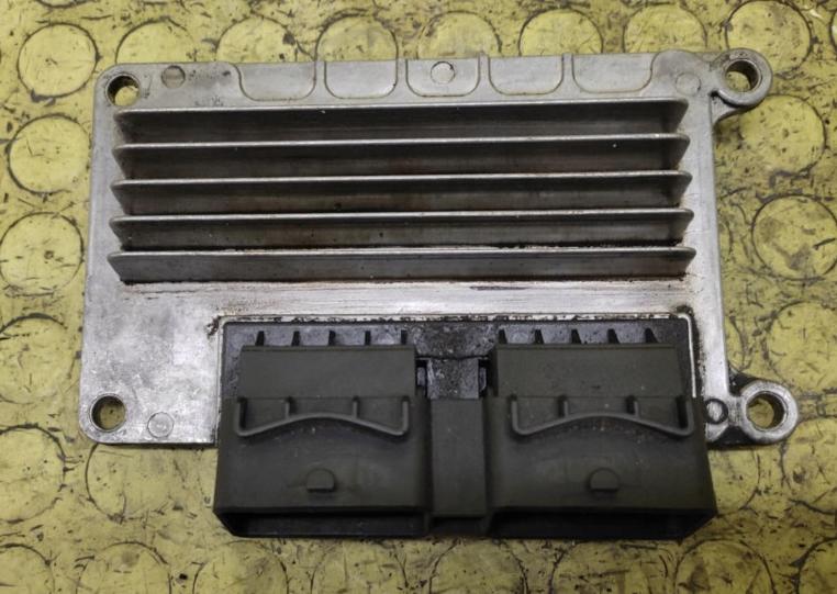 Renault Clio II 1998-2012 hatchback 1.2 petrol MT Riadiaca jednotka motora 8200162381