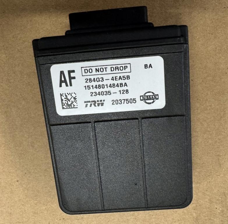 Nissan Qashqai II J11 2013-2021 Kamera 284G3-4EA5B