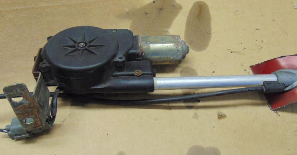 Kia Sorento I 2003-2009 suv 2.5 CRDi 16v diesel 103 kW 2002  Anténa 96220-3E001