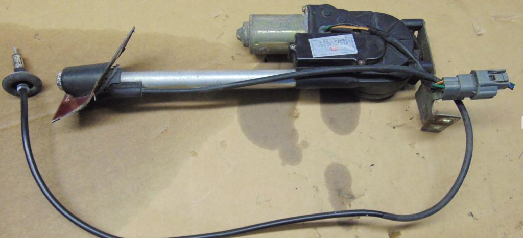 Kia Sorento I 2003-2009 suv 2.5 CRDi 16v diesel 103 kW 2002  Anténa 96220-3E001