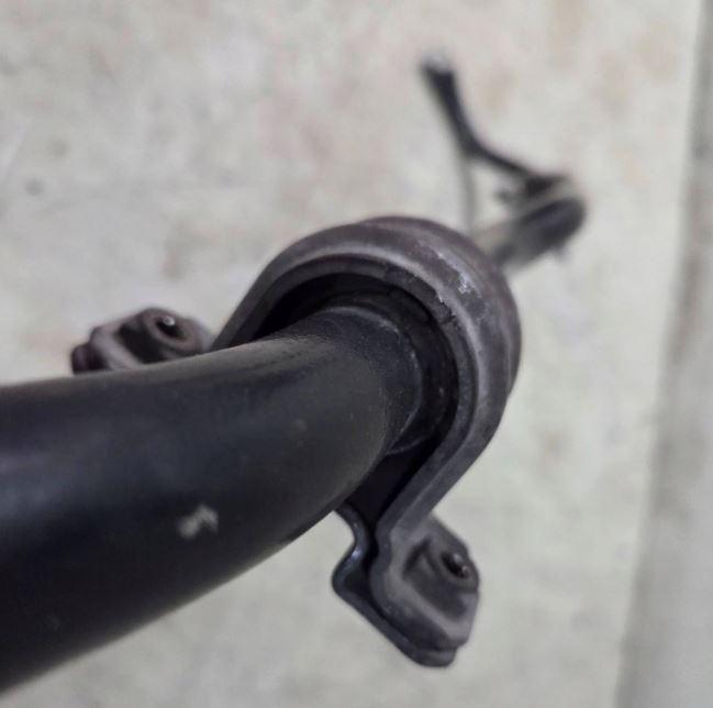 Seat Alhambra II 2010-2020 hatchback 2.0 TDI diesel AT 130 kW 2014  Tyčka stabilizátora pravá 7N0411303