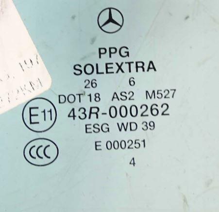 Mercedes R W251 2005-2013 hatchback 3.0 CDI V6 diesel AT 165 kW 2007  Sklo predných ľavých dverí