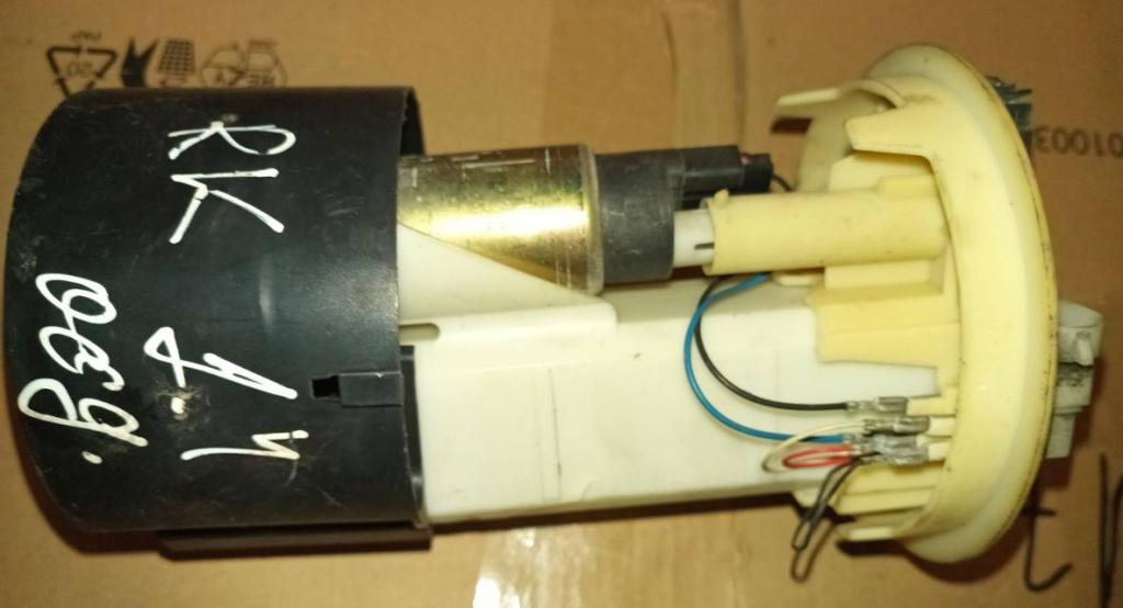 Renault Kangoo I 1998-2008 hatchback 1.4 petrol MT 55 kW 1999  Palivové čerpadlo 7700315153