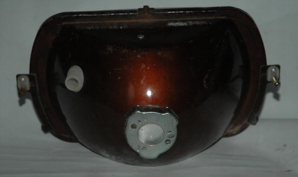 Avia Svetlo predné  2x 443958311037