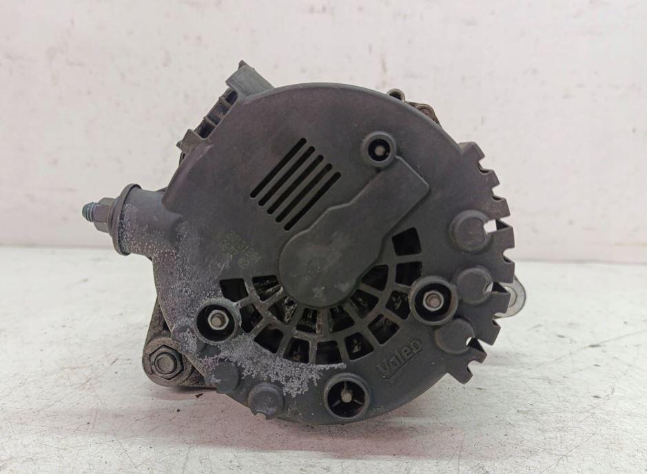 Hyundai I40 combi 1.7 CRDI diesel MT 100 kW 2013  Alternátor 373002A805