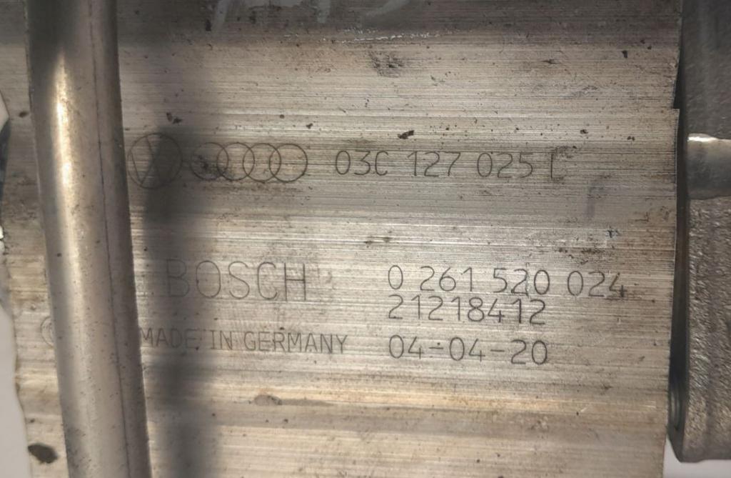 Volkswagen Golf V 2003-2009 hatchback 1.6 FSI petrol MT 85 kW 2005  Palivové čerpadlo 03C127025L