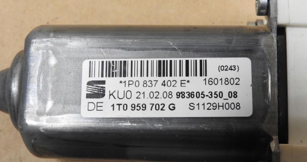 Seat Leon II 2005-2012 hatchback 1.9 TDI diesel MT 77 kW 2007  Motorček okien predný pravý 1K0959792M 1P0837402E 1T0959702G