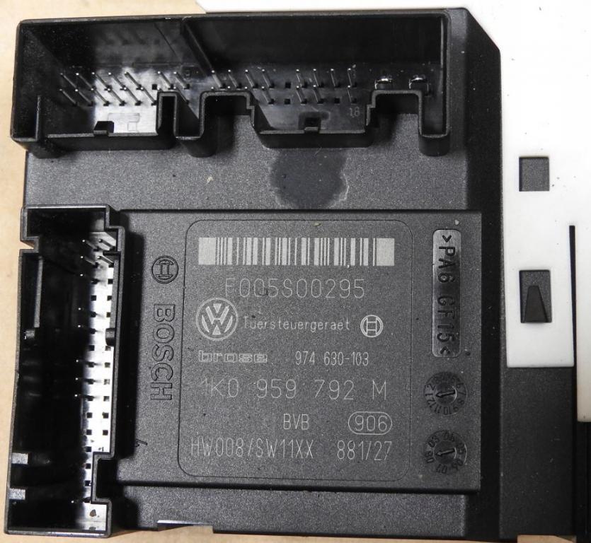 Seat Leon II 2005-2012 hatchback 1.9 TDI diesel MT 77 kW 2007  Motorček okien predný pravý 1K0959792M 1P0837402E 1T0959702G
