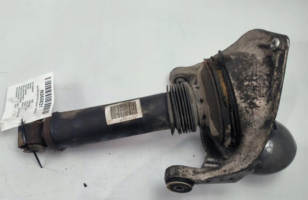 Citroen C5 II 2008-2017 sedan 2.0 HDI diesel 2011 Tlmič predný pravý 9674996780