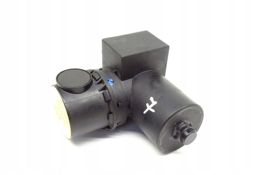 Seat Toledo I 1991-1998 hatchback 1.6 8v petrol 74 kW 0  Pumpa centrálneho zámku 1L0862257A