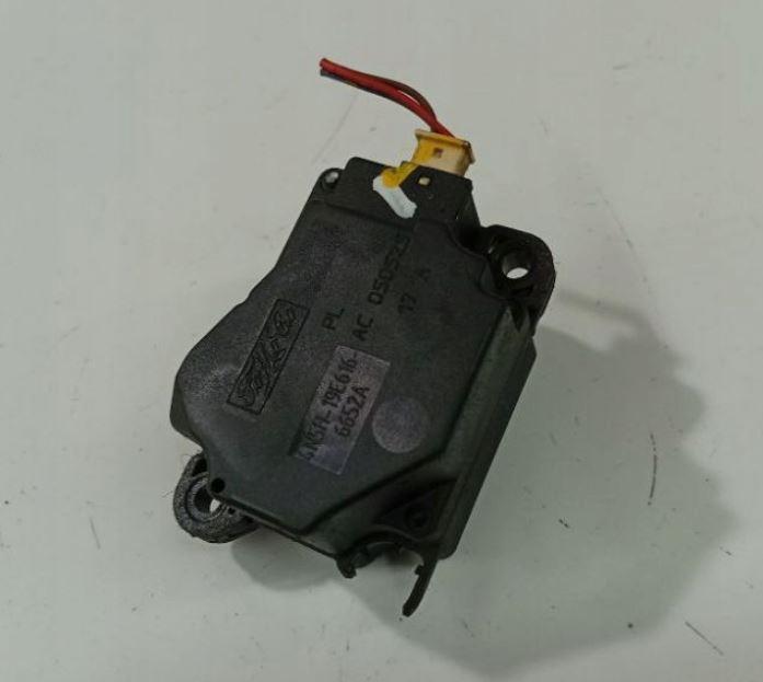 Volvo V50 combi 1.6 D diesel MT 80 kW 2006  Motorček kúrenia 4N5H-19E616-6652A AC060531