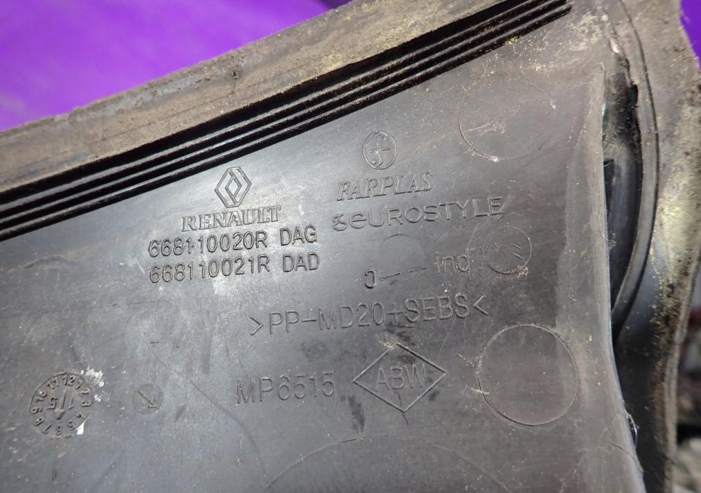 Renault Fluence sedan 2015  Torpédo (plast pod čelným sklom) 668110020R