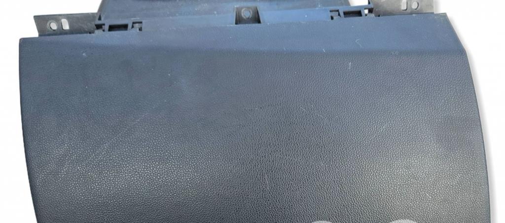 Kia Soul I 2008-2013 hatchback 1.6 16v petrol 93 kW 2009  Priehradka (kastlík) X2K845-31000