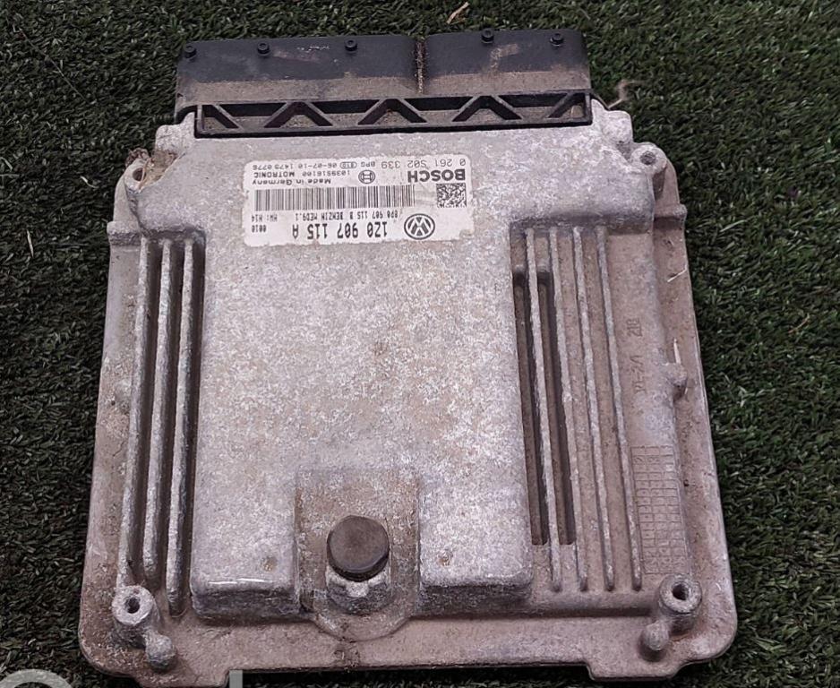 Skoda Octavia II 2004-2013 hatchback 1.9 TDI diesel MT 77 kW 2006  Riadiaca jednotka motora 1Z0907115A