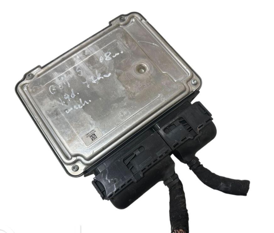 Volkswagen Golf V 2003-2009 hatchback 1.9 TDI diesel MT 66 kW 2004  Riadiaca jednotka motora 03G906056D 0281014620