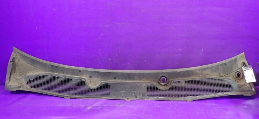 Renault Fluence sedan 2015  Torpédo (plast pod čelným sklom) 668110020R