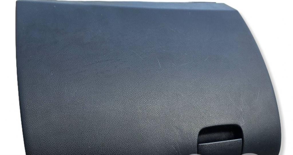 Kia Soul I 2008-2013 hatchback 1.6 16v petrol 93 kW 2009  Priehradka (kastlík) X2K845-31000