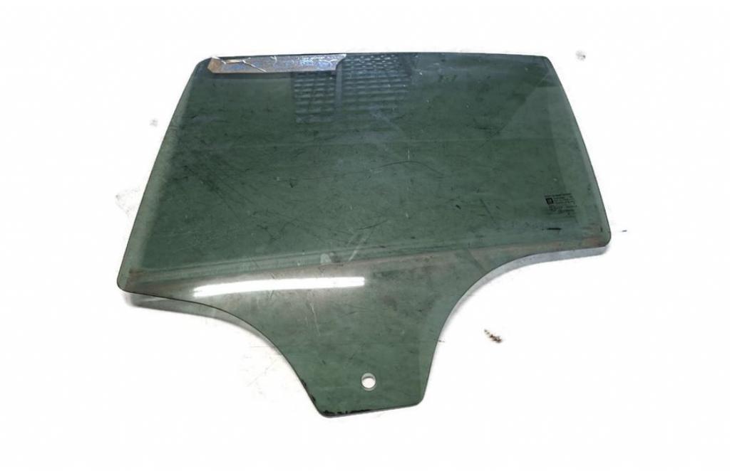 Opel Corsa E 2014-2019 hatchback 1.4 16v petrol MT 66 kW 2018  Sklo zadných ľavých dverí