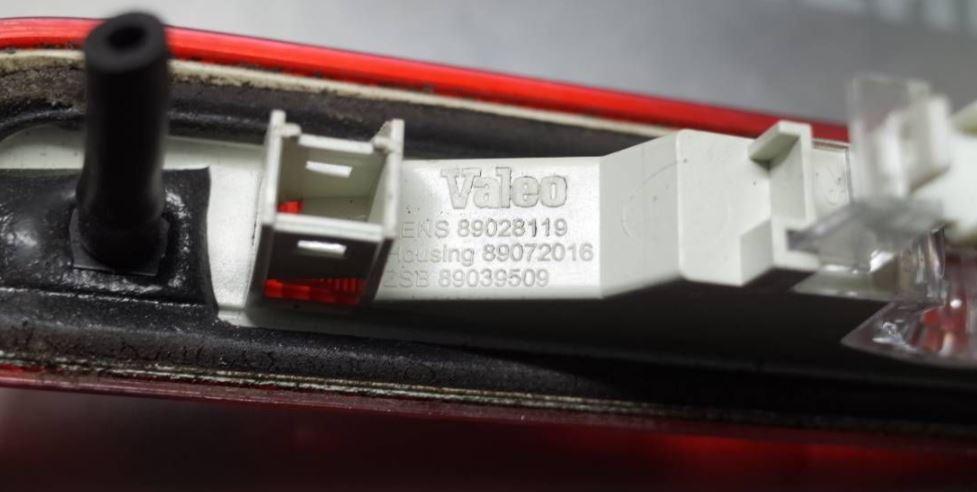 Ford S-max hatchback 1.8 TDCI diesel MT 92 kW 2008  Brzdové svetlo zadné (horné) 89028119 6M2113A601 89039509