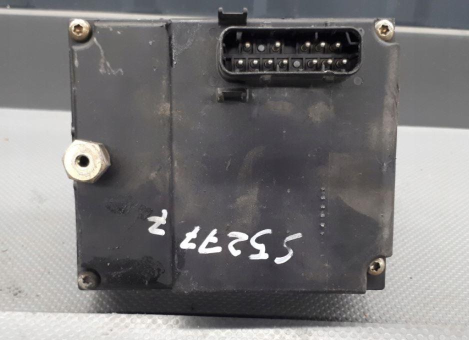 BMW 5 E39 1996-2003 sedan 2.0 petrol MT 110 kW 1998  Pumpa ABS 0265217000