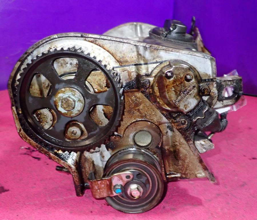 Volkswagen Passat B5 1995-2005 sedan 1.8 T petrol MT 2000 Hlava valcov 058103373A AEB