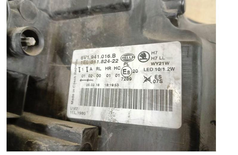 Skoda Fabia III 2014- combi 1.4 TDI diesel MT 77 kW 2016  Svetlo predné pravé 6V1941016B