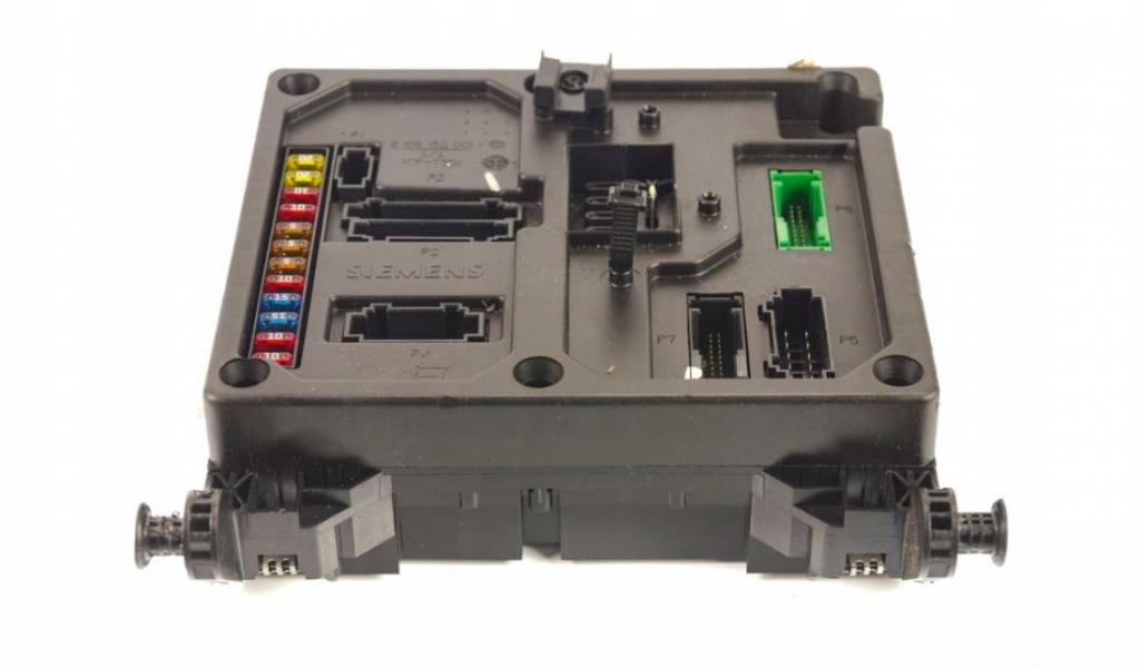 Seat Alhambra I 1996-2010 hatchback 1.9 TDI diesel 85 kW 2002  Poistková skrinka 7M3962258AD