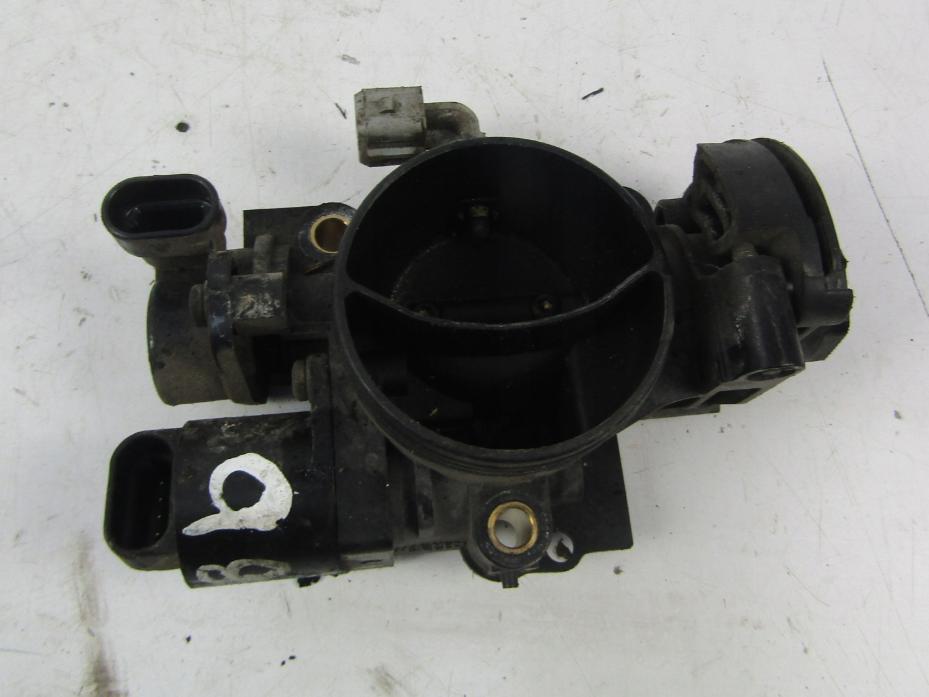 Peugeot 206 hatchback 1.1 petrol MT 44 kW 2000  Škrtiaca klapka 72788030A3
