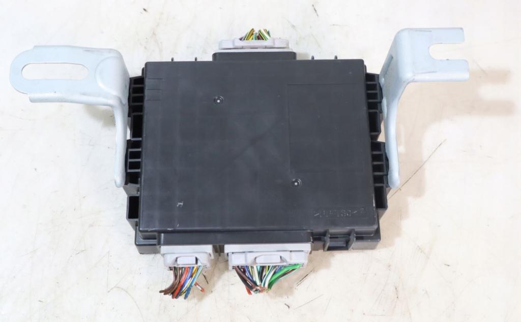 Suzuki Swift Mk7 2010-2017 hatchback 1.2 16v petrol MT 69 kW 2010  Modul komfortu 36780-68LB0ri