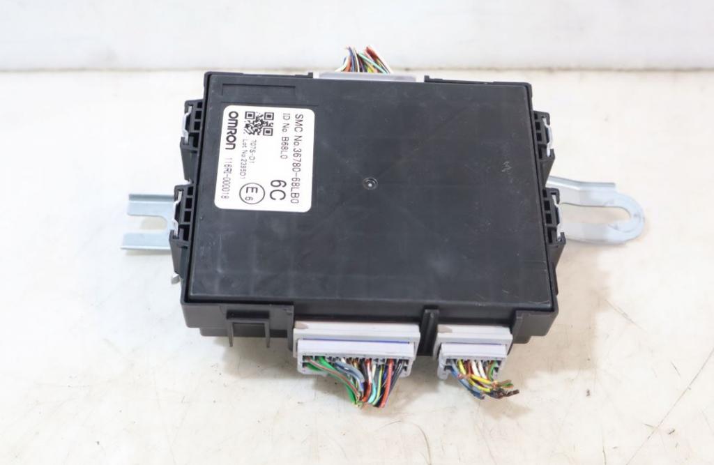 Suzuki Swift Mk7 2010-2017 hatchback 1.2 16v petrol MT 69 kW 2010  Modul komfortu 36780-68LB0ri