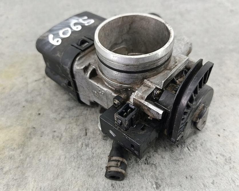 Saab 9-5 combi 2.3 T petrol AT 136 kW Škrtiaca klapka 9188186