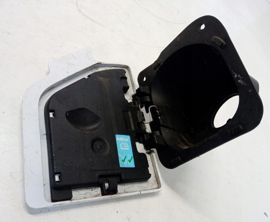Renault Master III 2010-2019 hatchback Dvierka nádrže ADBLUE 765M63121R