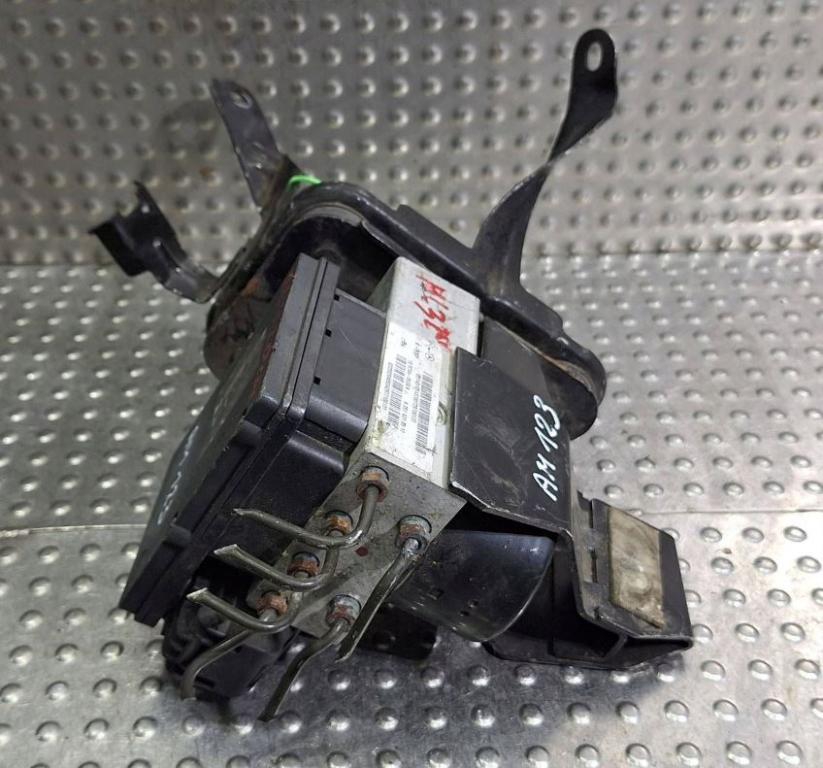 Mercedes GL I X164 2006-2012 hatchback 4.0 CDI diesel AT 225 kW 2008  Pumpa ABS A2515452632