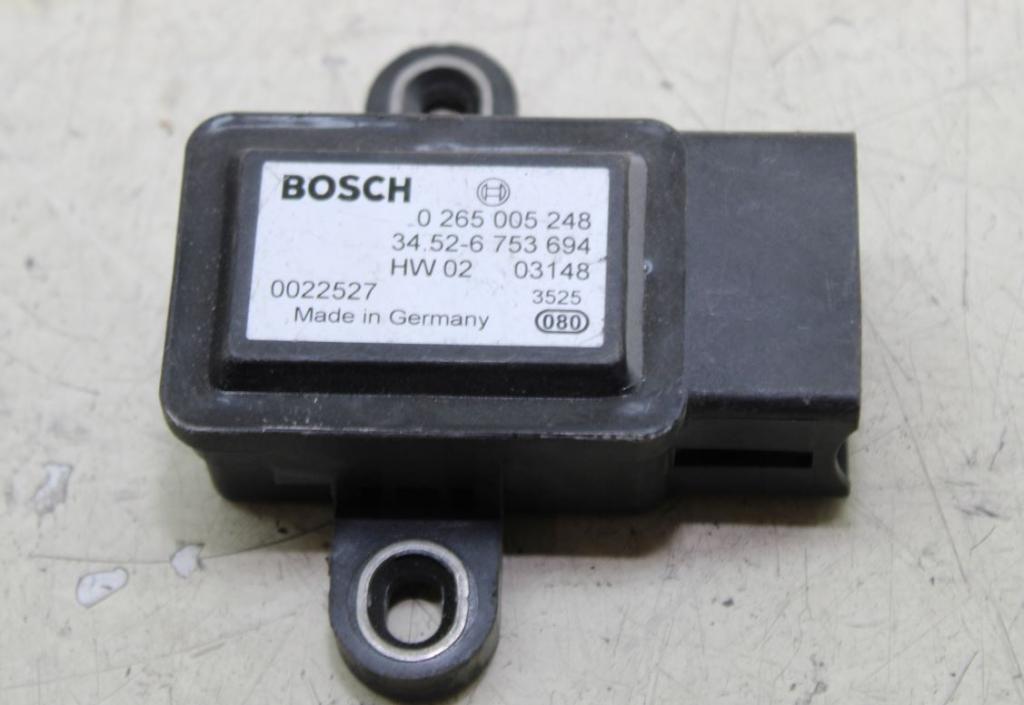 BMW 3 E46 1998-2007 sedan 2.0 D diesel MT 100 kW 2001  Snímač nárazu 0265005248